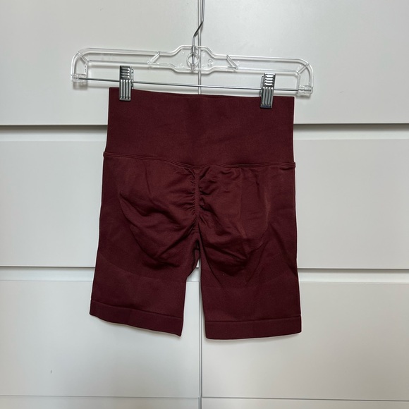 ATHLETIC WORKOUT SHORTS (size: women’s small) - Picture 3 of 4